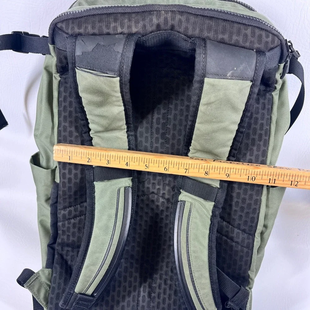 Lululemon Cruiser Backpack Sage Green Olive Multi Pocket Commuter Bag OS